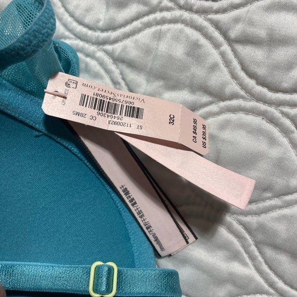 VICTORIA’S SECRET- t back front closure push up bra NWT - Picture 3 of 3